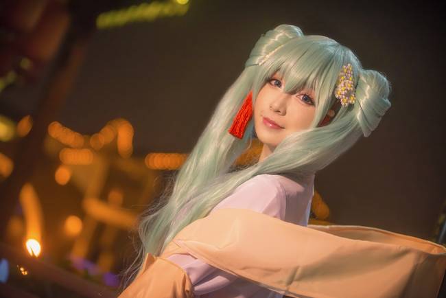 Cosplay福利/VOCALOID 角色:中秋Miku Cn:子楚