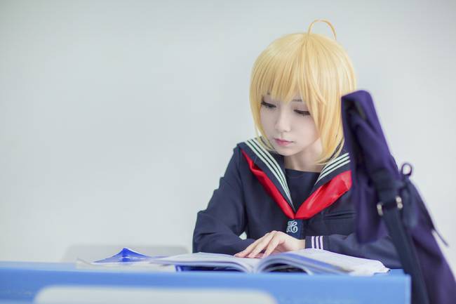 Cosplay福利/Fate/Stay Night 角色:Saber Cn:子楚
