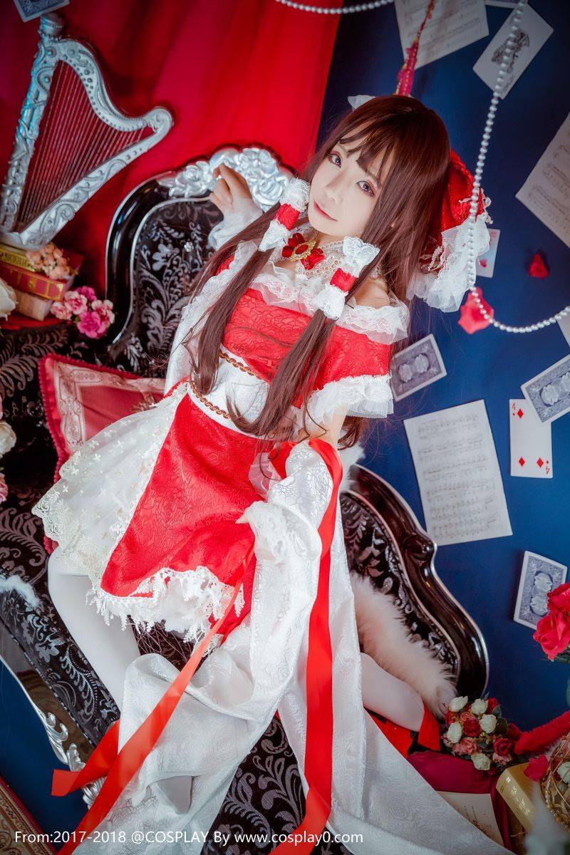 Cosplay福利/绝对领域 魔理沙博丽灵梦Cos百合姐妹花白丝福利