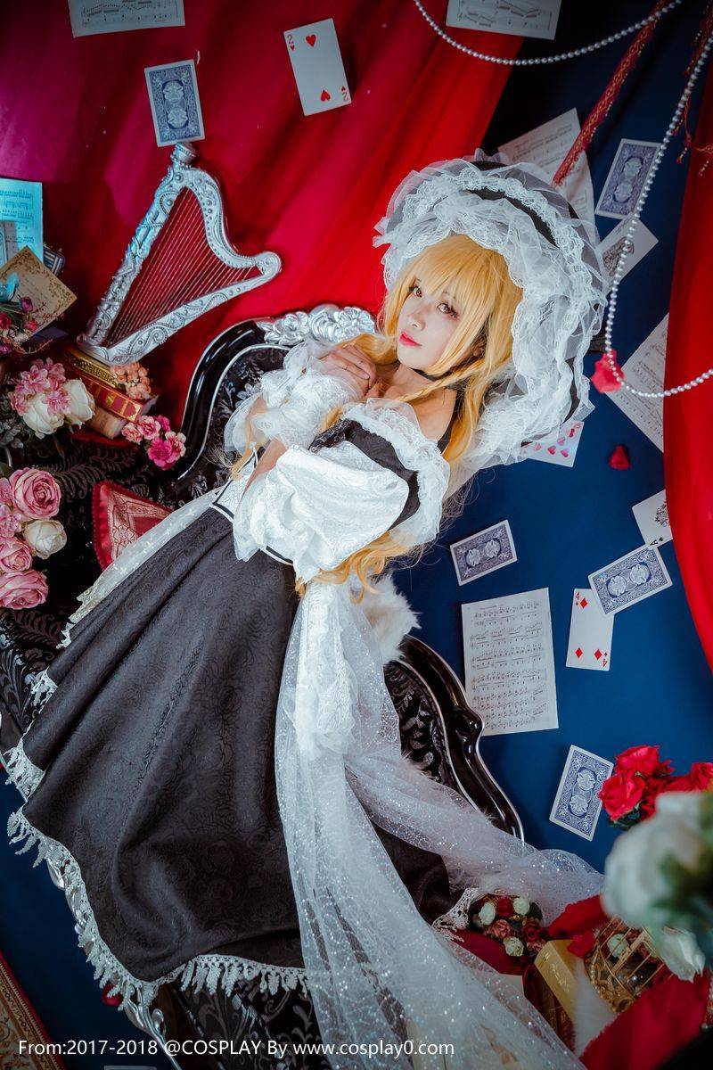 Cosplay福利/绝对领域 魔理沙博丽灵梦Cos百合姐妹花白丝福利