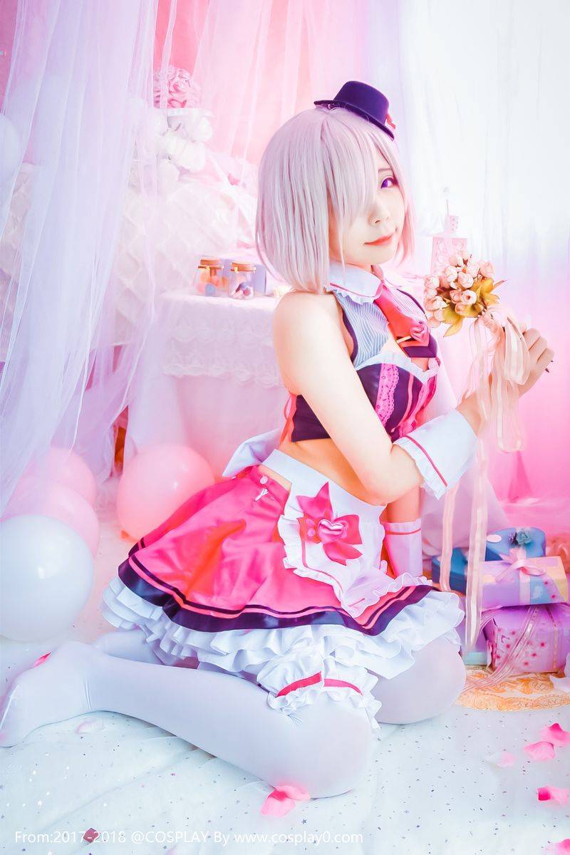 Cosplay福利/玛修·基列莱特女仆白丝Cosplay同人福利图