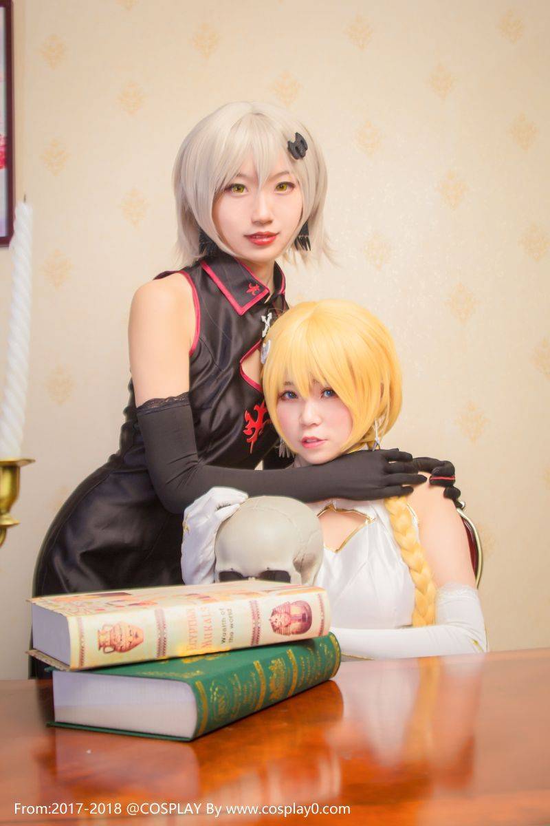 Cosplay福利/黑白贞德旗袍美女Cos小姐姐黑丝白丝诱惑福利套图