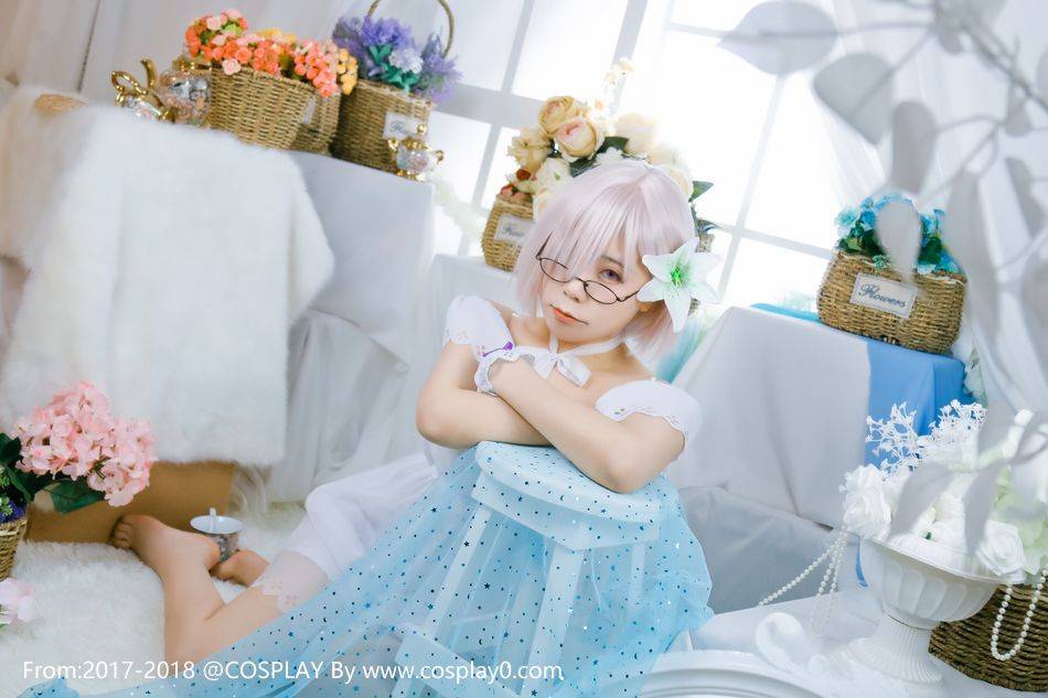 Cosplay福利/玛修·基列莱特Cosplay 眼镜娘萝莉