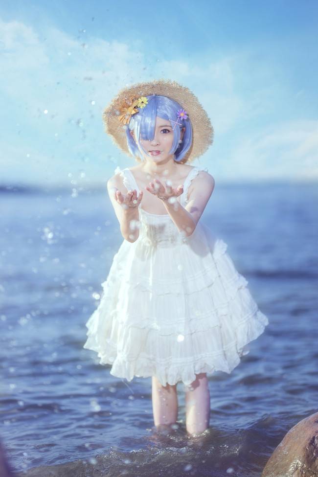 Cosplay福利/和雷姆一起来玩水吧 Cn:鱼丸子呀