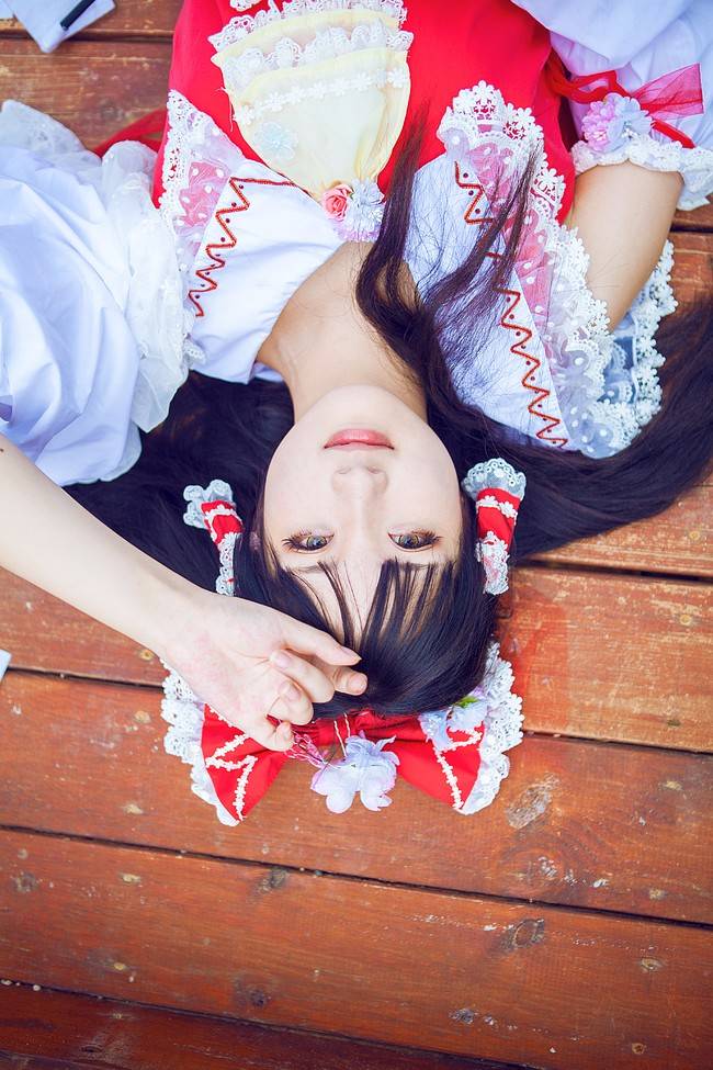 Cosplay福利/东方Project 博丽灵梦 Cn:柚杪