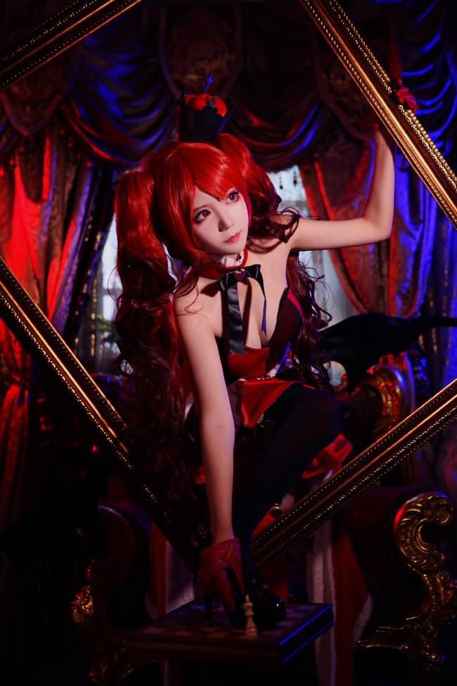 Cosplay福利/爱丽丝梦游仙境 角色:红心女王 Cn:snow