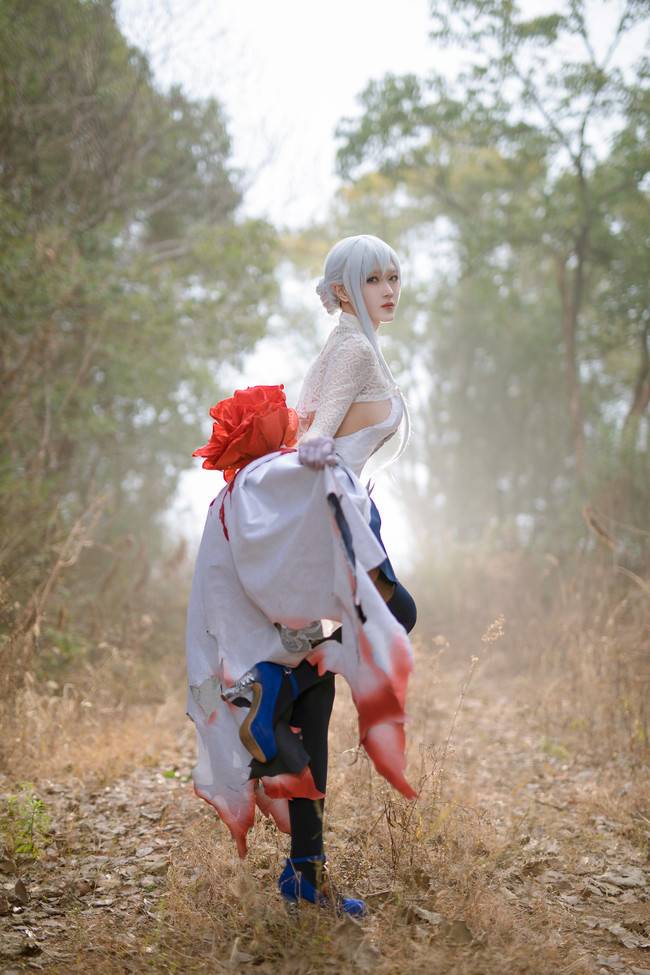 Cosplay福利/死亡爱丽丝 角色:白雪姬cosplay Cn:顾祈初