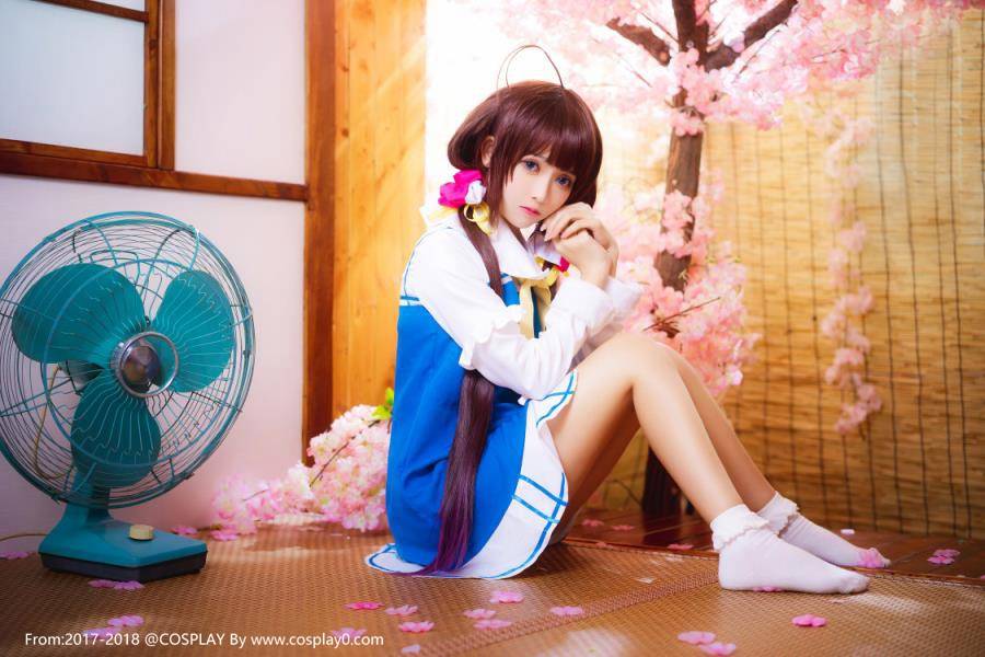 Cosplay福利/鳗鱼霏儿最新Cos作品雏鹤爱同人制服萝莉写真图片