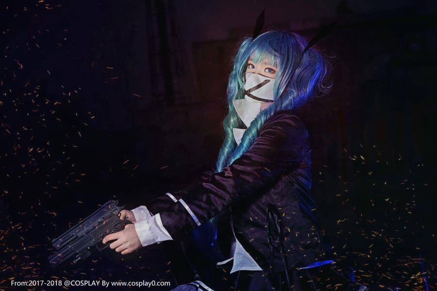 Cosplay福利/二次元萌妹子Cos初音未来同人警察写真图片