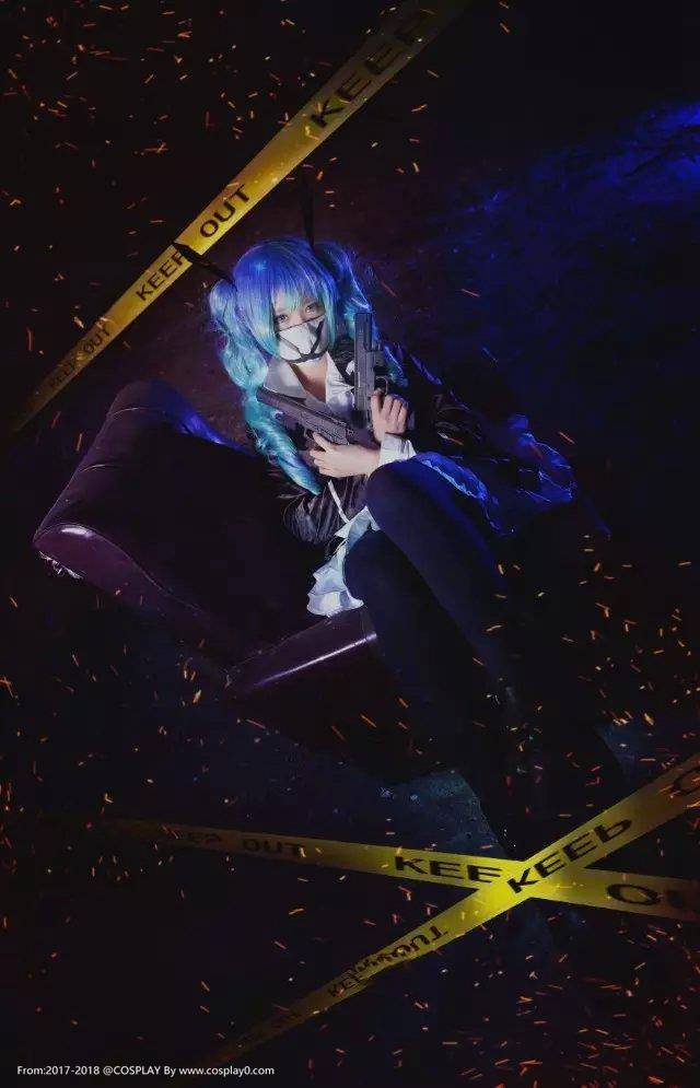 Cosplay福利/二次元萌妹子Cos初音未来同人警察写真图片
