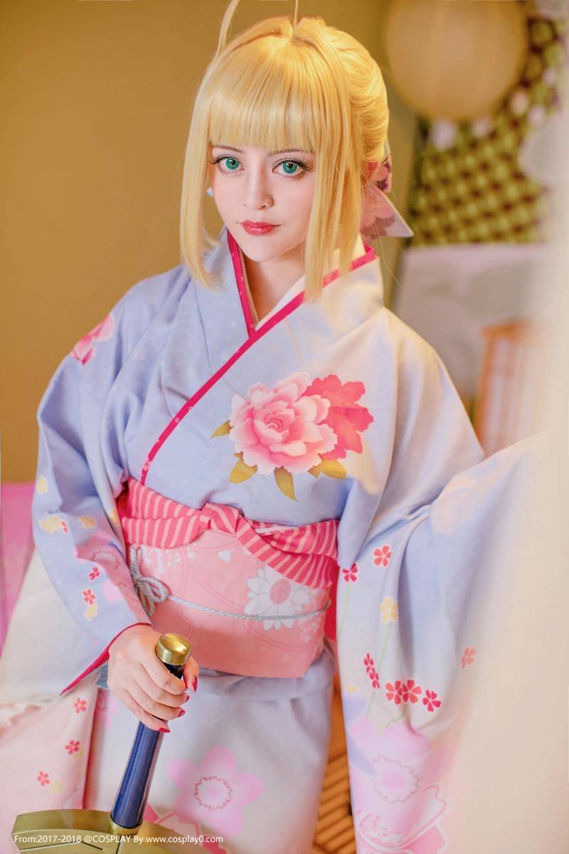 Cosplay福利/二次元萌妹子和服Saber同人Cosplay唯美写真图片