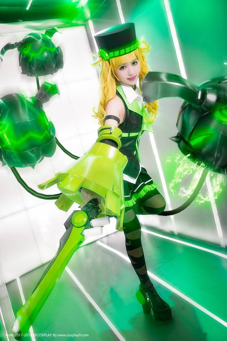 Cosplay福利/永远的7日之都鳗鱼霏儿妮维黑丝诱惑Cosplay妹子图