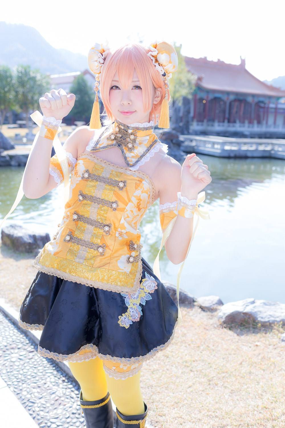 Cosplay福利/团子头元气少女