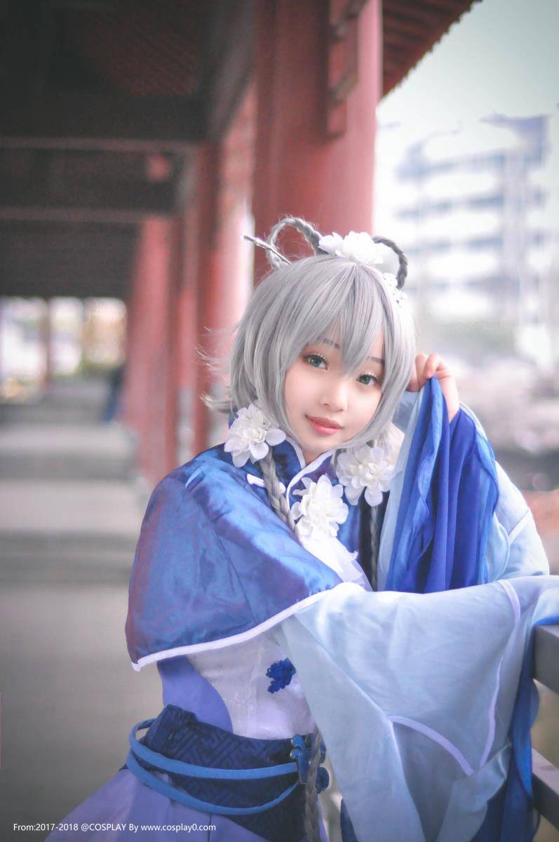Cosplay福利/半次元福利向洛天依冬至芍药汉服美女Cosplay古风图片