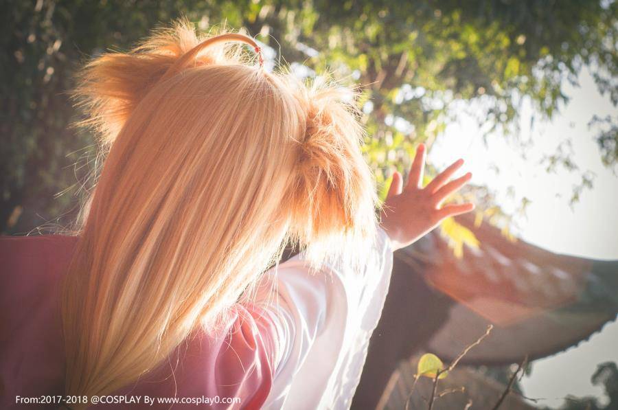 Cosplay福利/可爱兽耳萝莉扮演狐妖小红娘涂山苏苏Cos美女图片