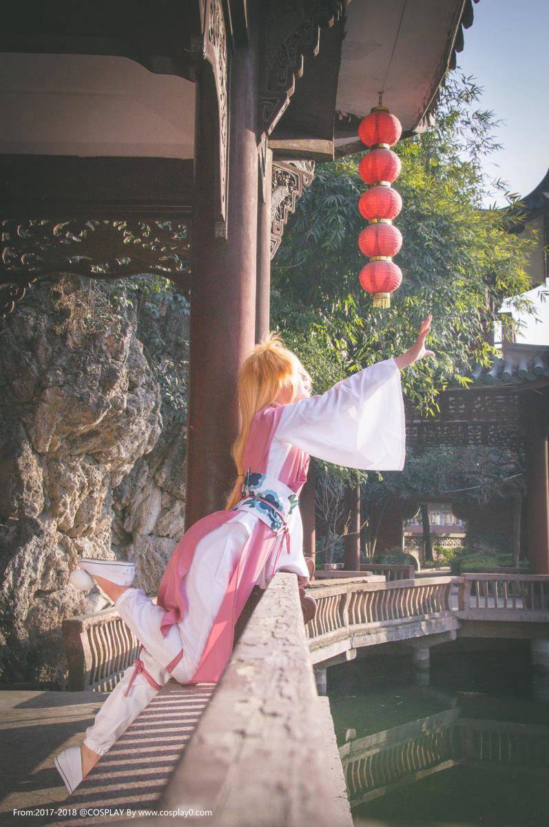 Cosplay福利/可爱兽耳萝莉扮演狐妖小红娘涂山苏苏Cos美女图片