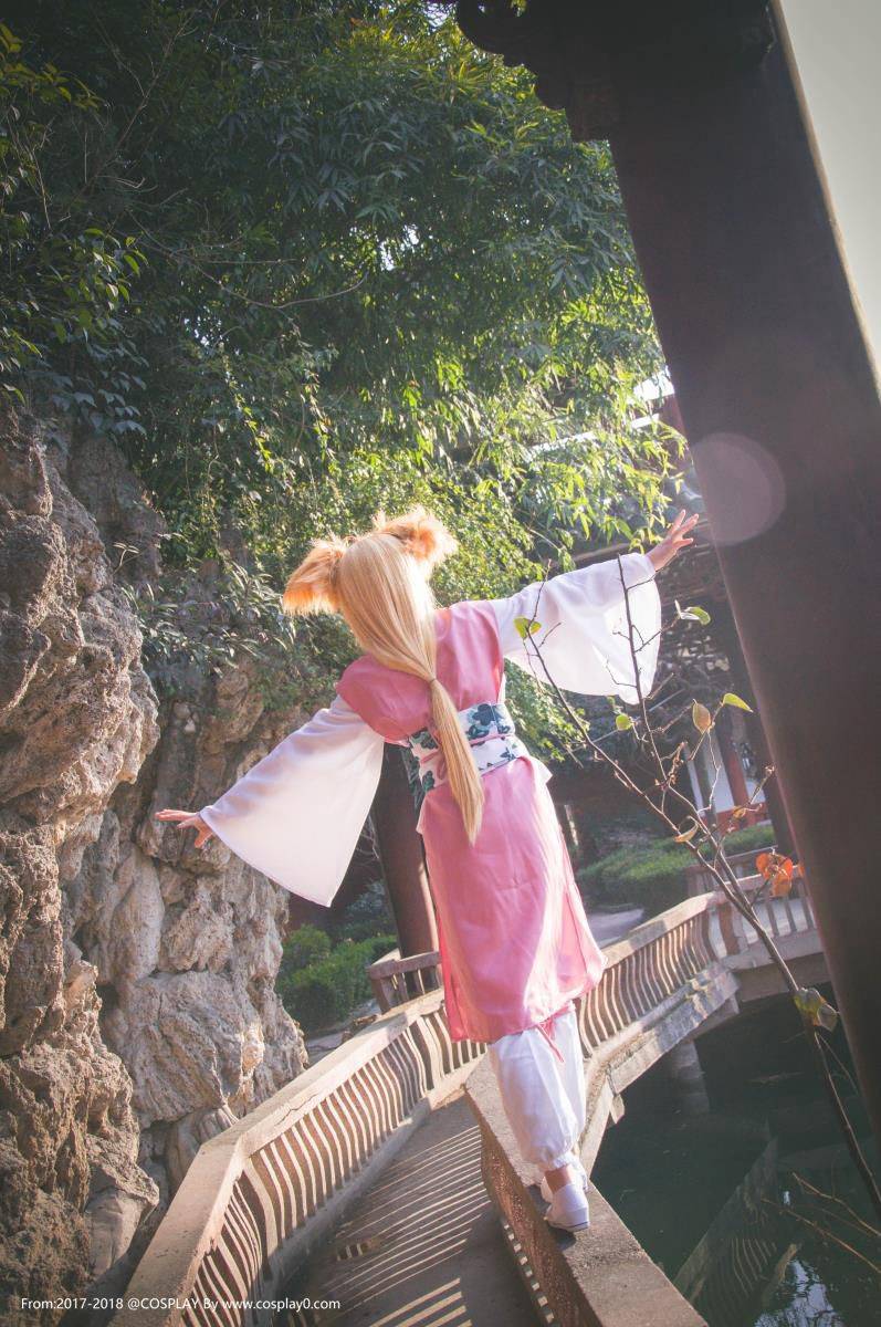 Cosplay福利/可爱兽耳萝莉扮演狐妖小红娘涂山苏苏Cos美女图片