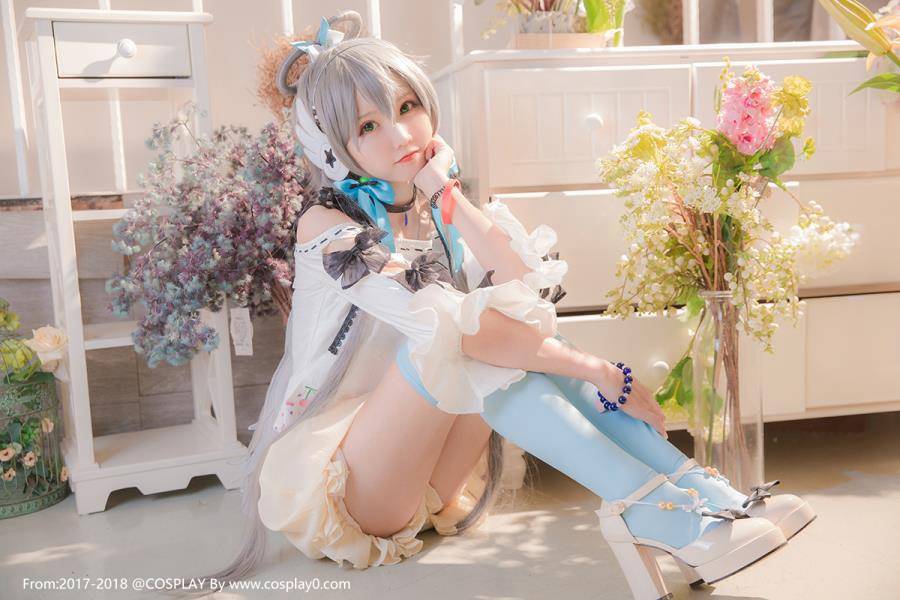 Cosplay福利/萌妹子いとう哀哀子洛天依白嫩萝莉Cosplay写真图片