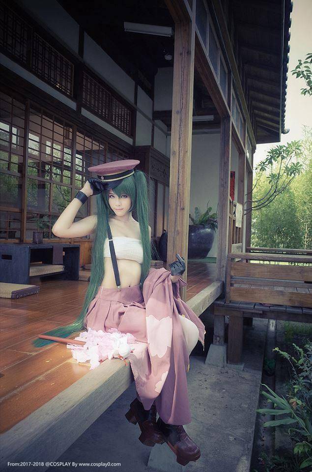 Cosplay福利/ACG双马尾萝莉小学生初音未来Cosplay美女写真图片