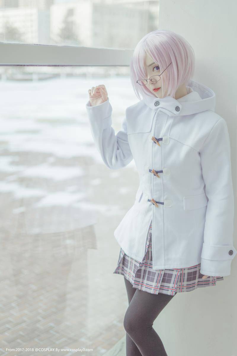 Cosplay福利/Fate/Grand Order玛修·基列莱特美女制服黑丝Cos图片