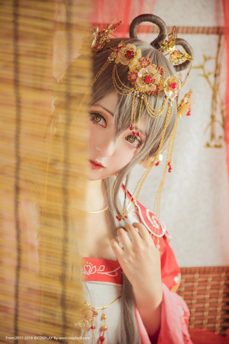 Cosplay福利/性感美女Coser斯文文文文Cosplay洛天依古风图片