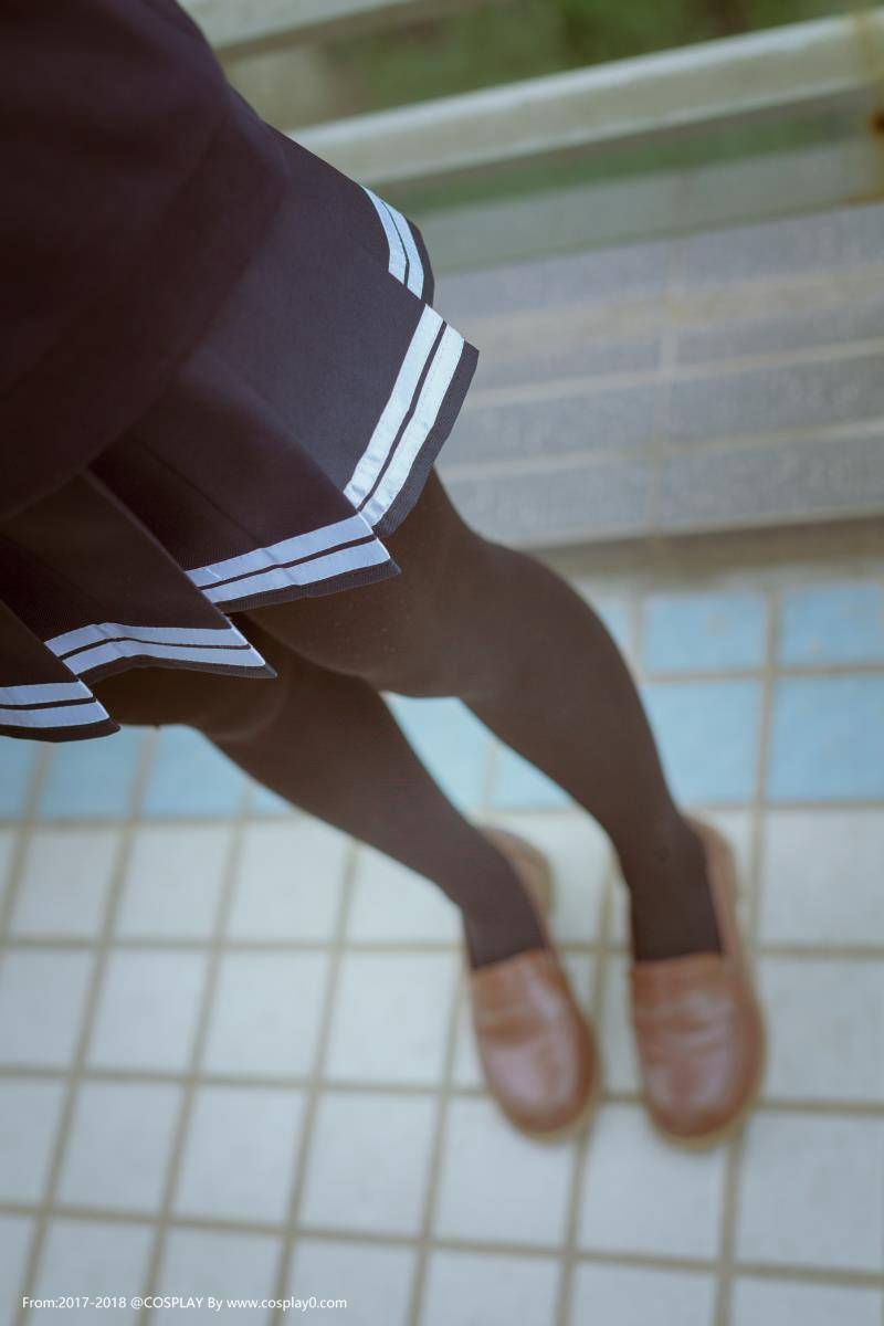 Cosplay福利/路人女主制服学姐霞之丘诗羽黑丝美腿Cos写真套图