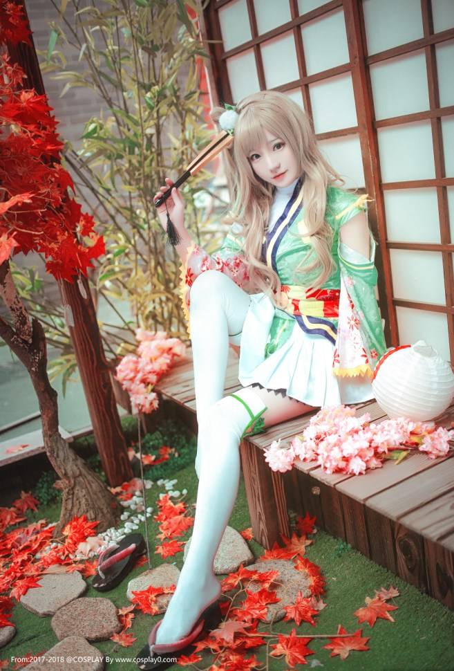 Cosplay福利/清纯美女扮演南小鸟萌妹子白丝美腿Cos写真图片