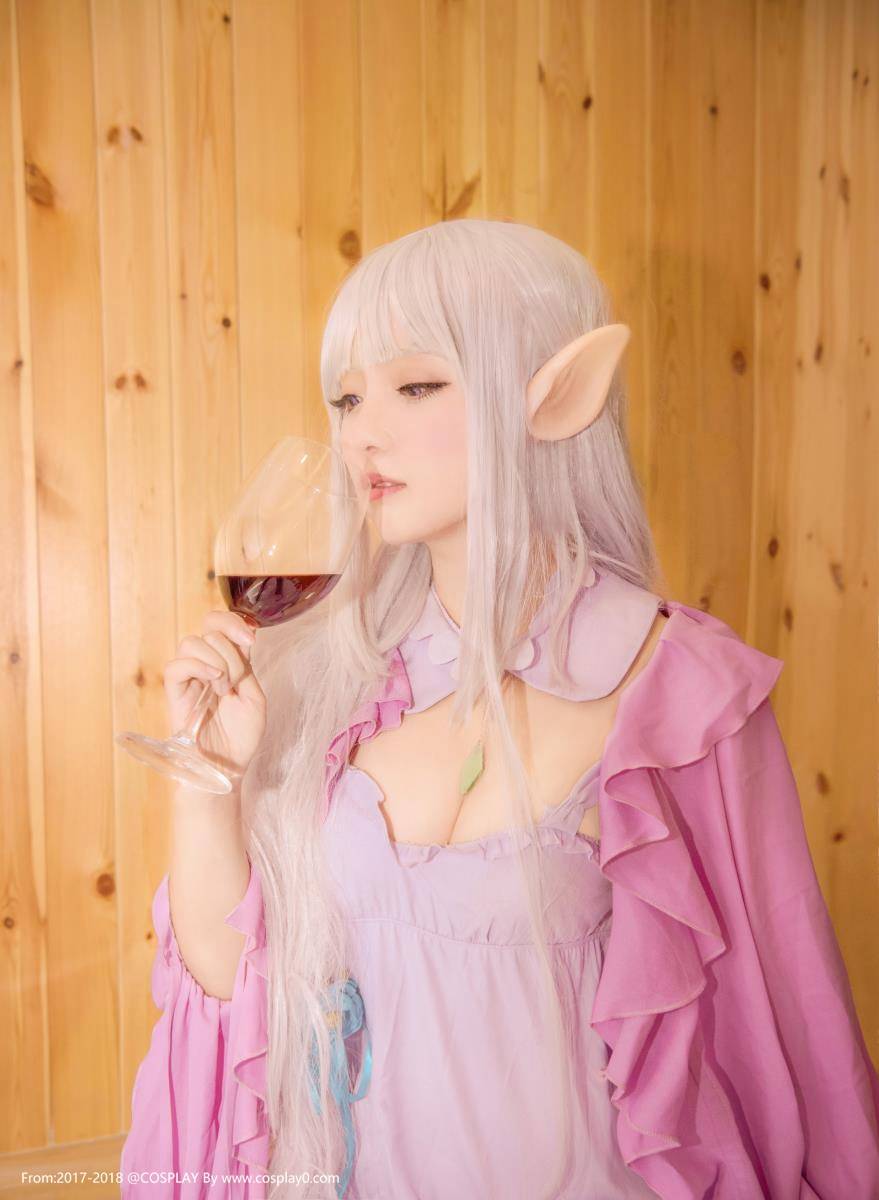 Cosplay福利/Re从零开始异世界性感御姐Cosplay爱蜜莉雅图片本子