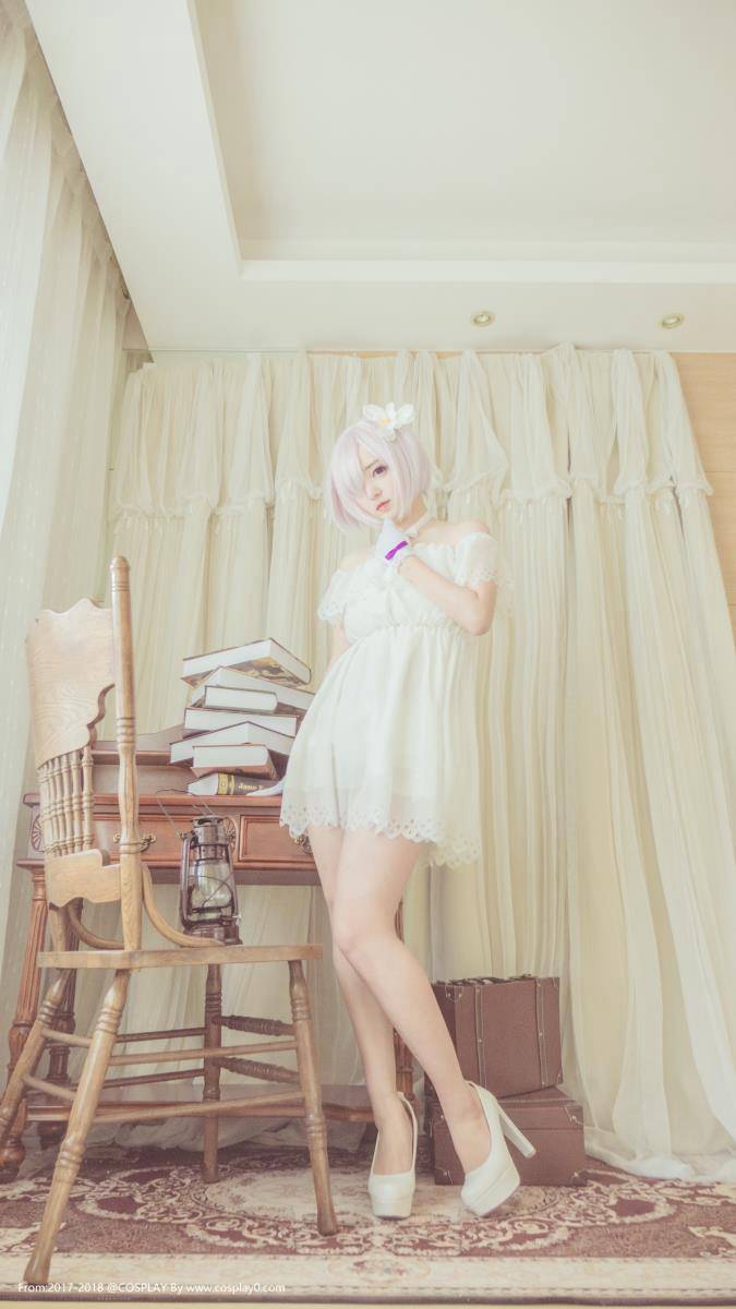 Cosplay福利/萝莉足控福利！玛修·基列莱特腿玩年Cosplay私房写真下载