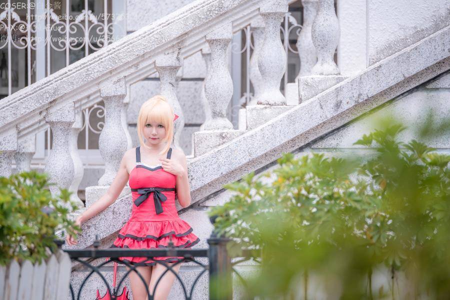 Cosplay福利/白金x福利Cosplay尼禄·克劳狄乌斯[Fate]水着萝莉写真