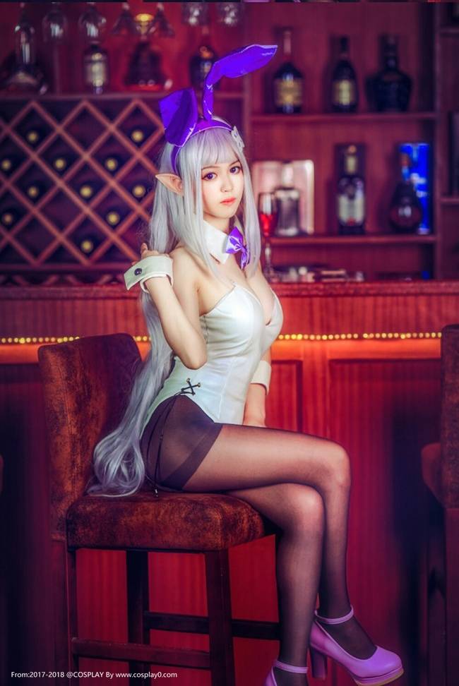 Cosplay福利/兔女郎诱惑艾米利亚同人黑丝美女Cos福利图