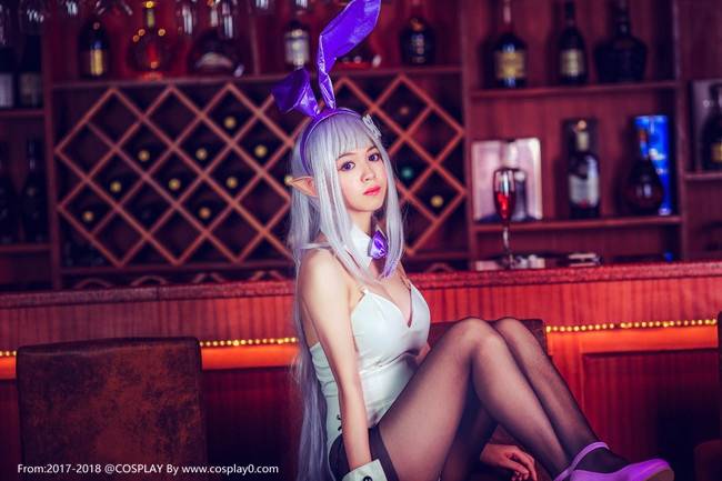 Cosplay福利/兔女郎诱惑艾米利亚同人黑丝美女Cos福利图