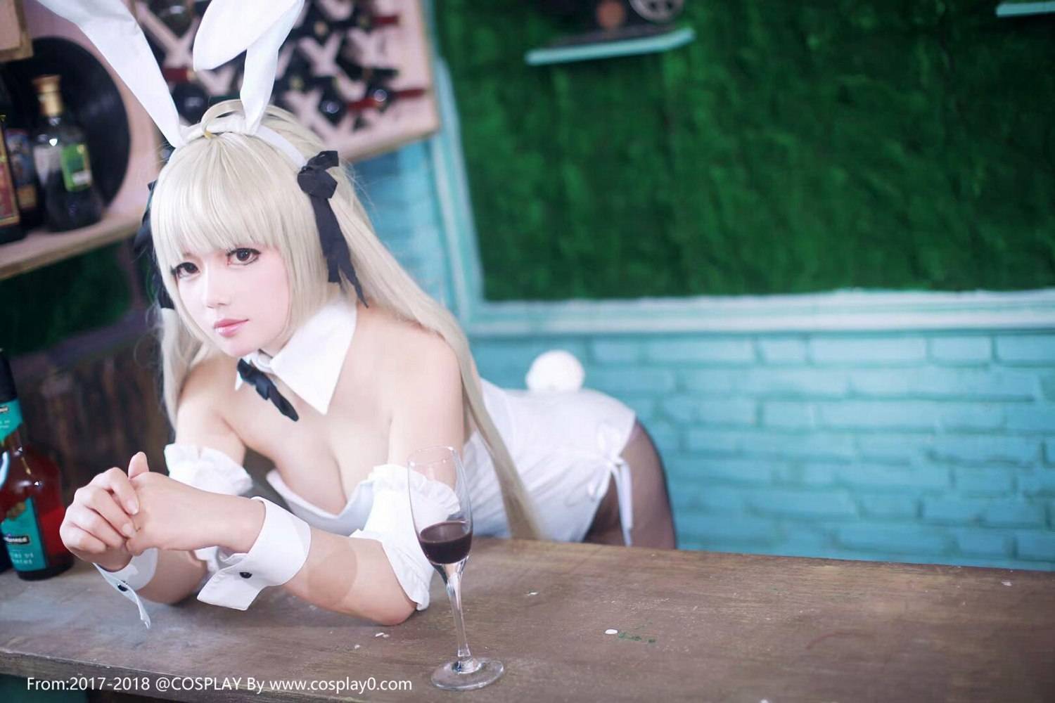 Cosplay福利/少女映画春日野穹Cos兔女郎大尺度黑丝诱惑福利