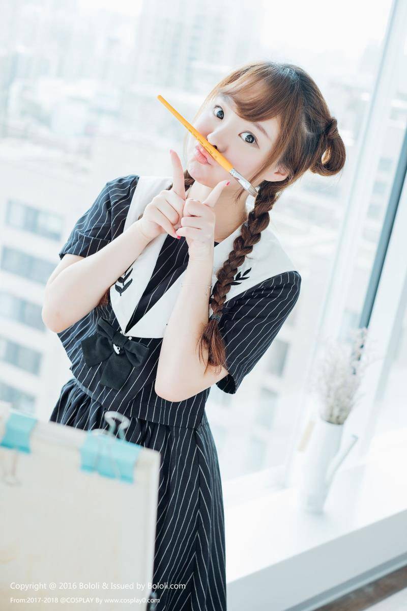 Cosplay福利/波萝社柳侑绮Coser七宝日常制服美女写真图片