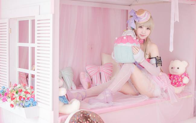 Cosplay福利/Coser黑川南小鸟美少女私房白丝无圣光Cosplay番号