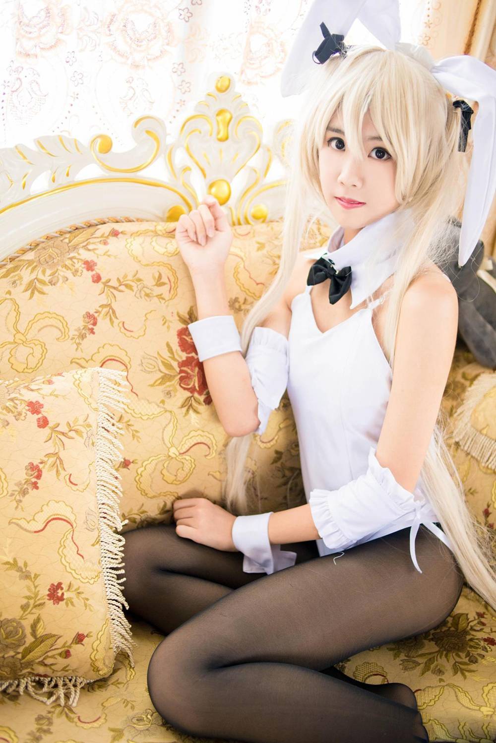 Cosplay福利/性感兔女郎春日野穹黑丝美女裸足Cosplay福利写真