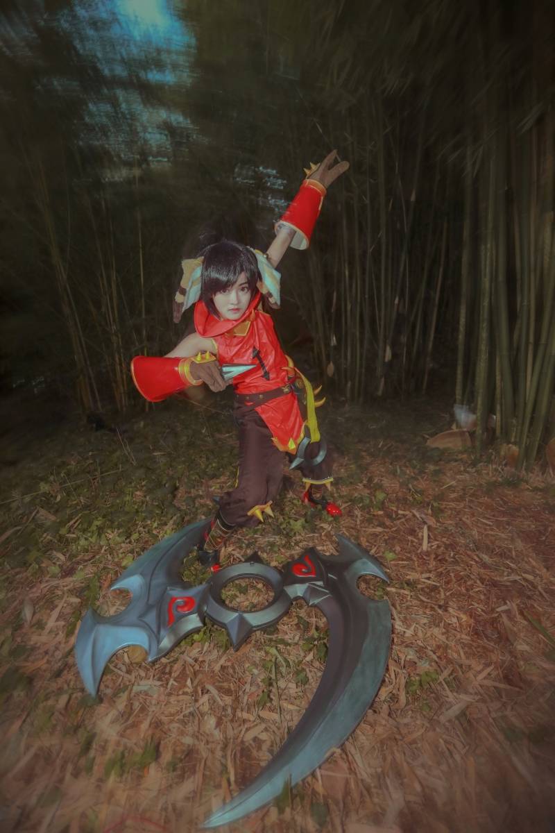 Cosplay福利/超萌正太小萝莉Cosplay王者荣耀李元芳图片