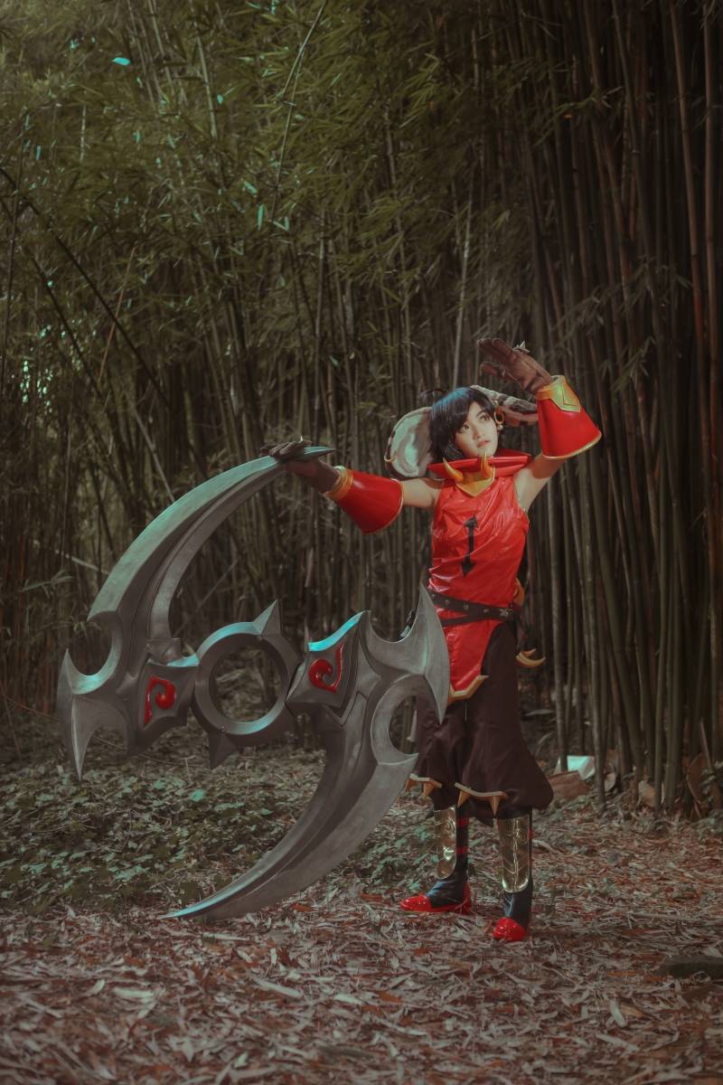Cosplay福利/超萌正太小萝莉Cosplay王者荣耀李元芳图片