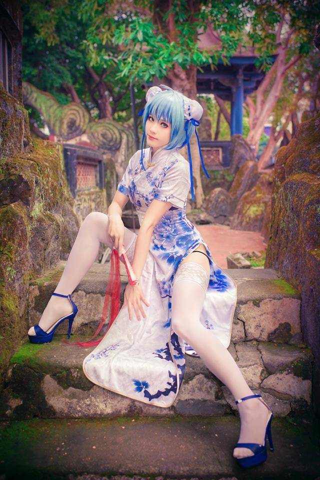 Cosplay福利/初音未来h同人旗袍白丝美女诱惑无内裤Cosplay福利