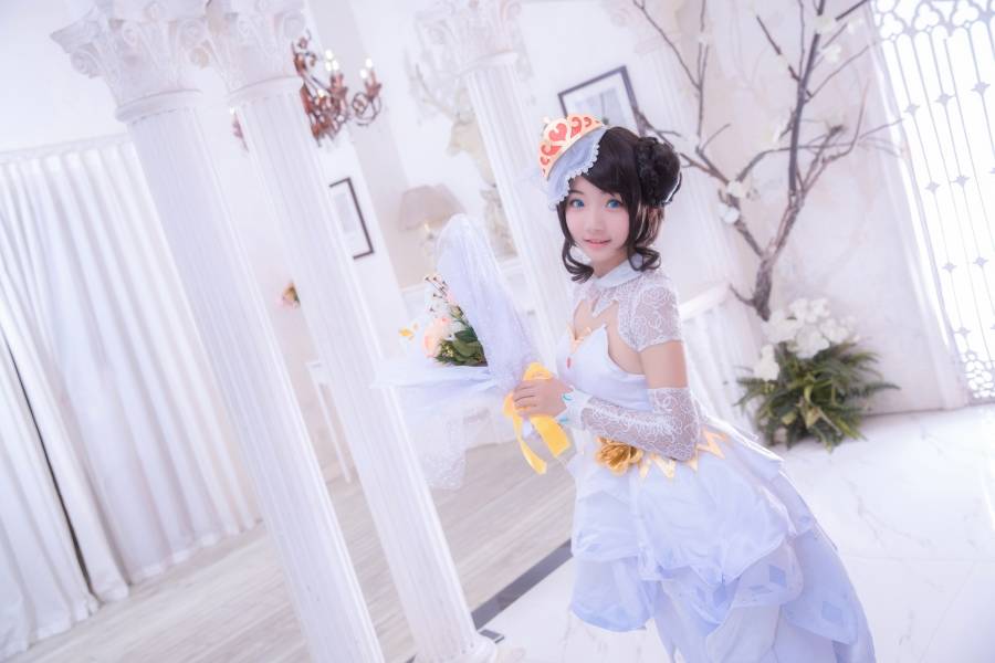 Cosplay福利/[COS正片]王者荣耀Cosplay萝莉小乔花嫁同人美女写真图片