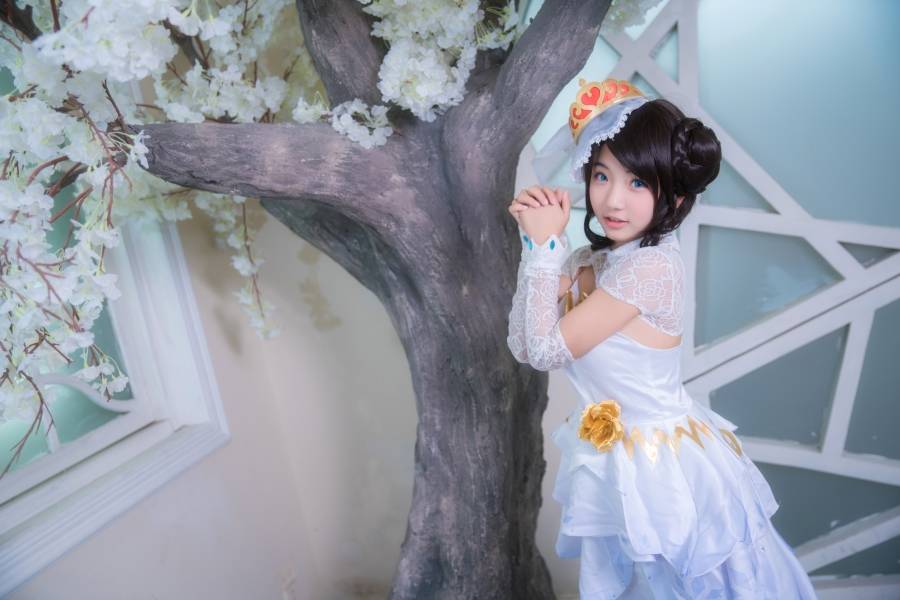 Cosplay福利/[COS正片]王者荣耀Cosplay萝莉小乔花嫁同人美女写真图片