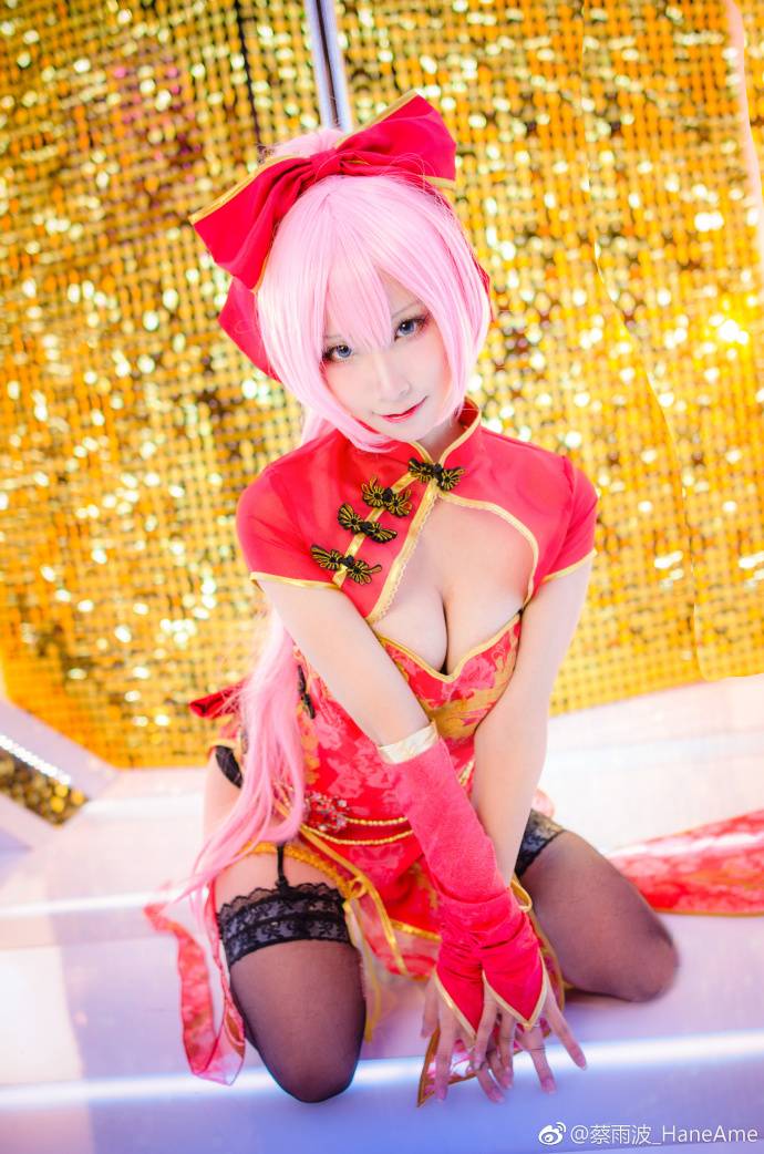 Cosplay福利/蔡雨波haneame半次元旗袍金丝雀洛天依Cosplay福利本子