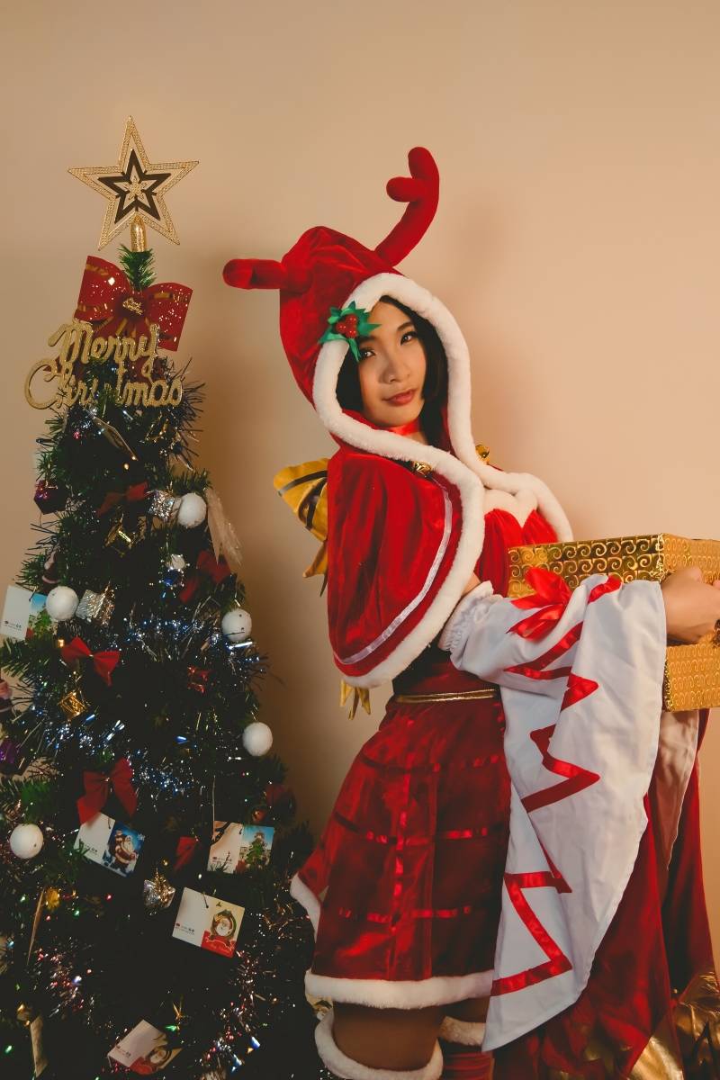 Cosplay福利/萌妹子扮演王者荣耀女英雄貂蝉圣诞恋歌Cosplay图片