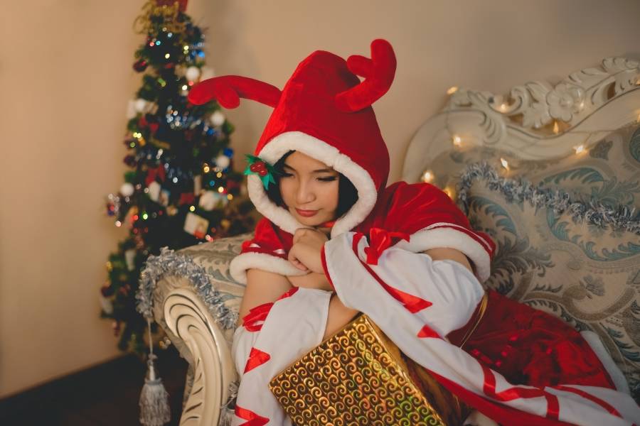 Cosplay福利/萌妹子扮演王者荣耀女英雄貂蝉圣诞恋歌Cosplay图片