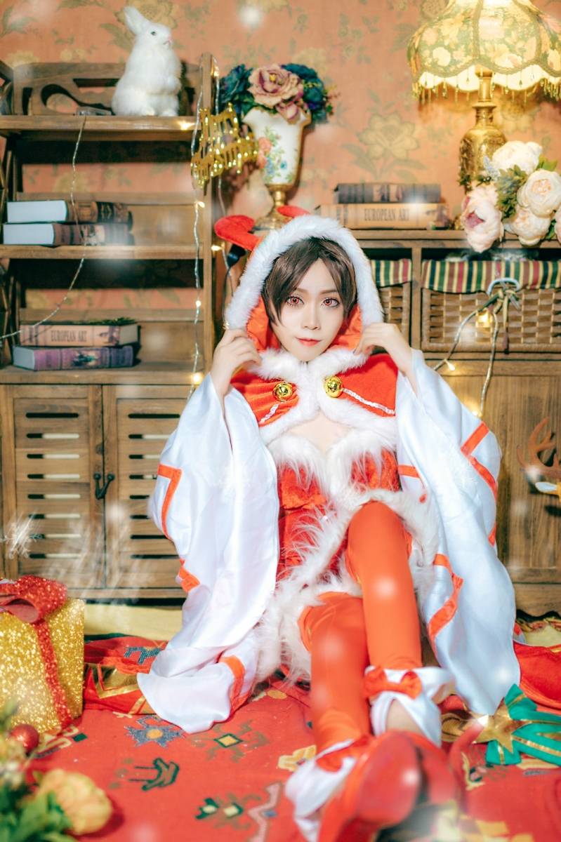Cosplay福利/绝对领域萌妹子王者荣耀貂蝉圣诞恋歌Cosplay番号