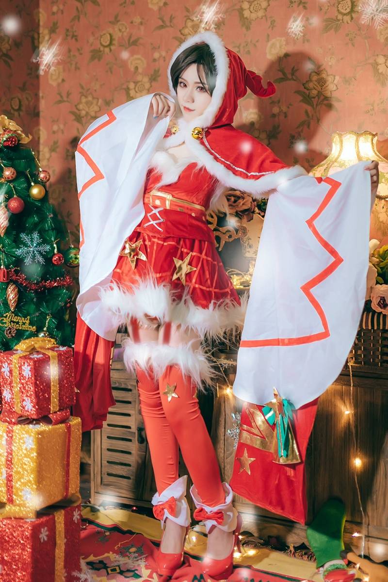 Cosplay福利/绝对领域萌妹子王者荣耀貂蝉圣诞恋歌Cosplay番号