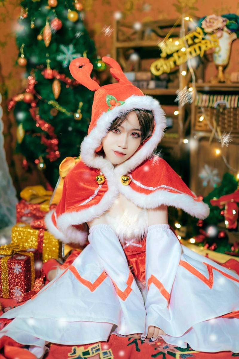 Cosplay福利/绝对领域萌妹子王者荣耀貂蝉圣诞恋歌Cosplay番号