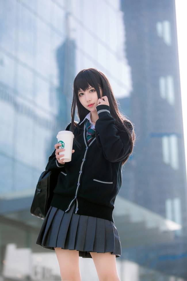 Cosplay福利/黑丝绝对领域制服少女 偶像大师灰姑娘女孩 涉谷凛COSPLAY美图欣赏 cn:维池i