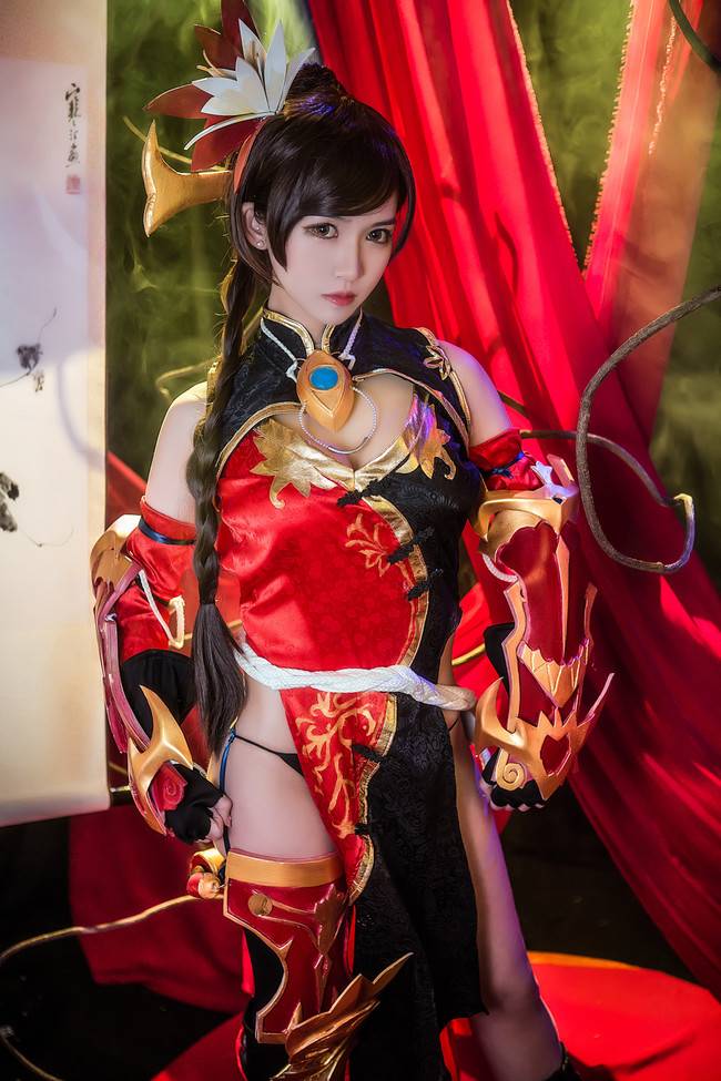 Cosplay福利/黑丝吊带袜少女 HIT我守护的一切 白兰COSPLAY美图欣赏 cn:鳗鱼霏儿
