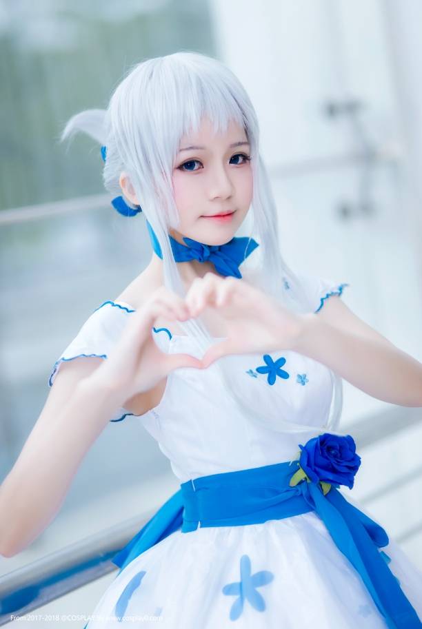 Cosplay福利/动漫漫展未闻花名桜桃喵Cos本间芽衣子可爱萝莉图片